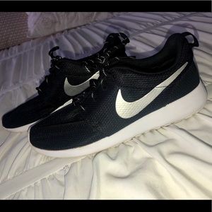 Nike Women’s Roshe One Running Shoes -  Black